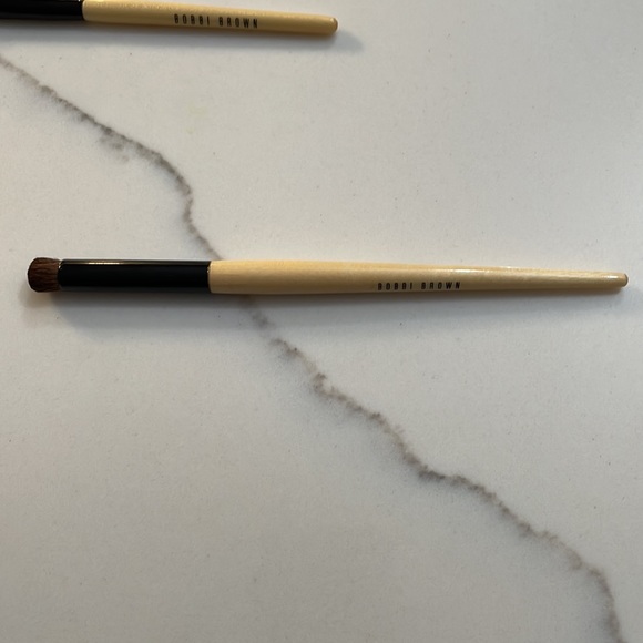 Bobbi Brown Eye shadow and Eye Contour Brushes Set of 2pc. Pre2019 natural hair - Picture 3 of 10